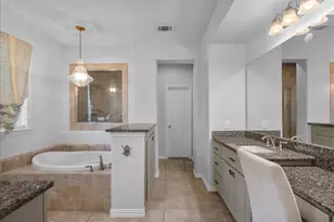 904 Cozy Hollow Ct, Friendswood, TX 77546 - Photo 22