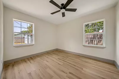 6638 Thornwall Street, Houston, TX 77092 - Photo 14