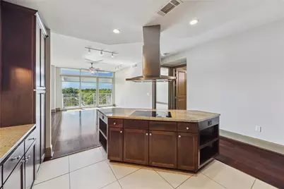 9870 Gaylord Drive #1116, Houston, TX 77024 - Photo 2