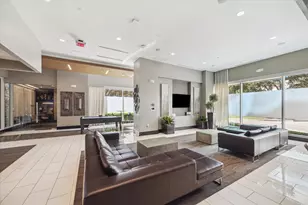 9870 Gaylord Dr, Houston, TX 77024 - Photo 28