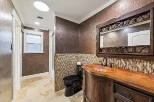 37 Champions Colony E, Houston, TX 77069 - Photo 14