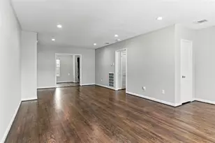 3863 Arbor St, Houston, TX 77004 - Photo 2