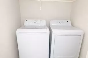 10827 Windfern Lakes St, Houston, TX 77064 - Photo 16