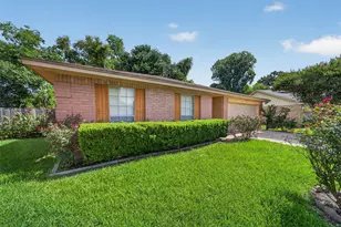 11746 Apple Bough Cir, Houston, TX 77067 - Photo 28