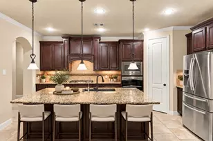 7343 Meadowcroft Blvd, Sugar Land, TX 77479 - Photo 12