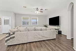 4704 Bella Ct, Alvin, TX 77511 - Photo 12