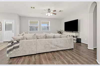 4704 Bella Court, Alvin, TX 77511 - Photo 12