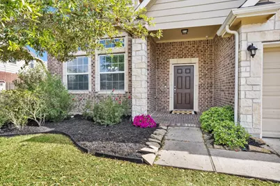 4704 Bella Court, Alvin, TX 77511 - Photo 4