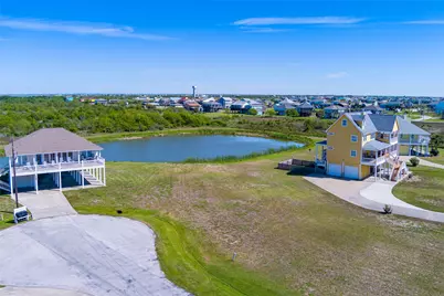 704 Cameron Circle, Port Bolivar, TX 77650 - Photo 4