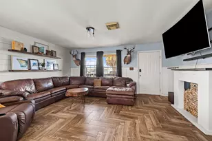 436 Pompano St, Bayou Vista, TX 77563 - Photo 12