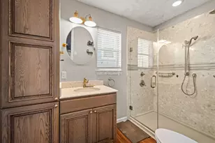 436 Pompano St, Bayou Vista, TX 77563 - Photo 16