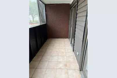 3055 SW Walnut Bend Lane #13, Houston, TX 77042 - Photo 4