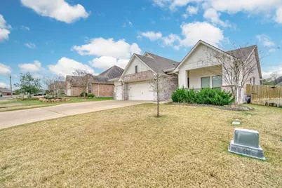 3509 Wildwood Court, Bryan, TX 77808 - Photo 2