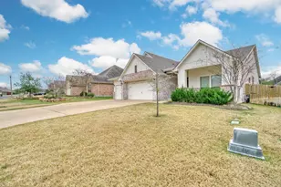 3509 Wildwood Ct, Bryan, TX 77808 - Photo 2