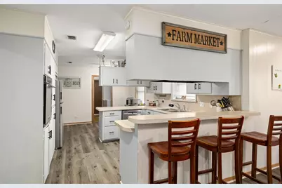 205 Klesel Street, Schulenburg, TX 78956 - Photo 10