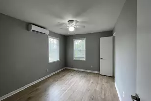 2411 Bastrop, Houston, TX 77004 - Photo 6