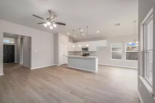 12983 Skyline Dr, Willis, TX 77318 - Photo 4