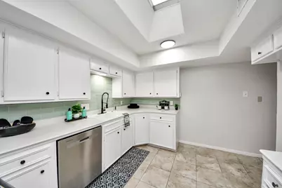 18209 Vinland Drive, Houston, TX 77058 - Photo 12