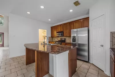 75 N Spinning Wheel Circle, The Woodlands, TX 77382 - Photo 14