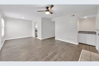 900 Holly Drive #3, Conroe, TX 77301 - Photo 6