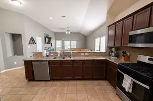 18441 Sunrise Pines Dr, Montgomery, TX 77316 - Photo 2