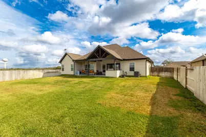 111 Fosters Branch Drive, Schulenburg, TX 78956 - Photo 32