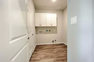 111 Fosters Branch Dr, Schulenburg, TX 78956 - Photo 16