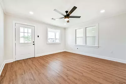 1014 49th Street, Galveston, TX 77551 - Photo 6