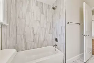 1014 49th St, Galveston, TX 77551 - Photo 24
