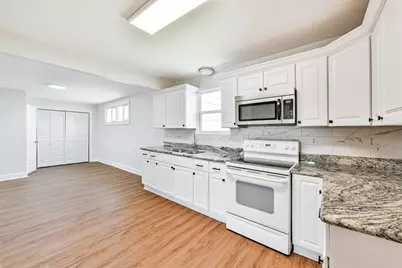 1014 49th Street, Galveston, TX 77551 - Photo 10