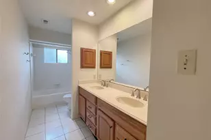 1907 Liberty Point Ln, Sugar Land, TX 77478 - Photo 10