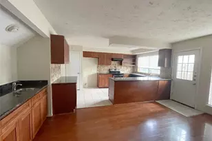 1907 Liberty Point Ln, Sugar Land, TX 77478 - Photo 4