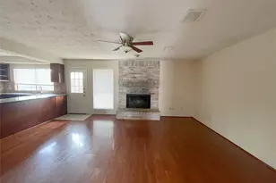 1907 Liberty Point Ln, Sugar Land, TX 77478 - Photo 6