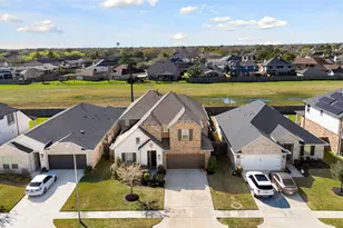 2214 Clements Shore Ln, La Porte, TX 77571 - Photo 2