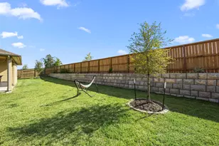 2050 W Darlington Oak Ct, Conroe, TX 77304 - Photo 16
