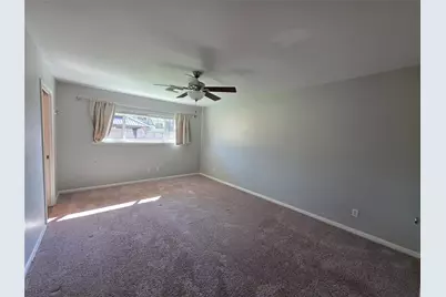 11219 Valley Spring Drive, Houston, TX 77043 - Photo 6