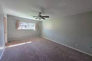 11219 Valley Spring Dr, Houston, TX 77043 - Photo 6