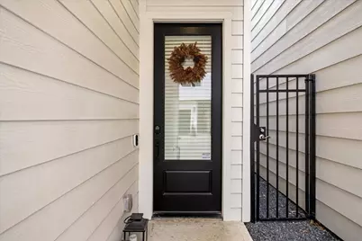 5709 White Magnolia Street, Houston, TX 77091 - Photo 2