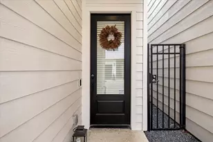 5709 White Magnolia St., Houston, TX 77091 - Photo 2