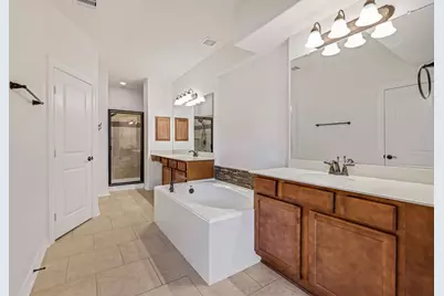 12 Tassia Lane, Pasadena, TX 77058 - Photo 16