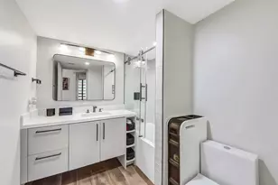 1111 Caroline St, Houston, TX 77010 - Photo 14