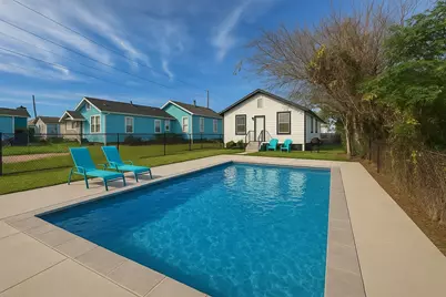 4009 Avenue L, Galveston, TX 77550 - Photo 8