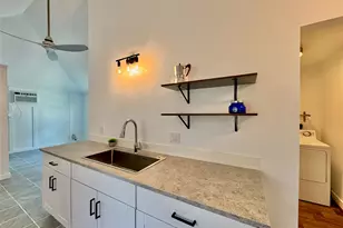 2413 Woodhead St, Houston, TX 77019 - Photo 6