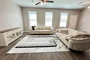 11114 Beverley Pk St, Sugar Land, TX 77498 - Photo 2