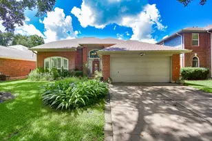 222 High Meadows Dr, Sugar Land, TX 77479 - Photo 1