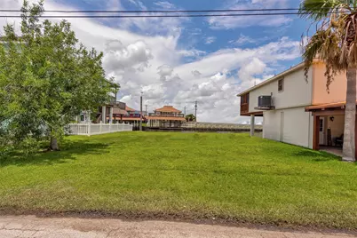 712 Marlin, Hitchcock, TX 77563 - Photo 8