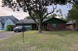 5826 Hornwood Dr, Houston, TX 77081 - Photo 2