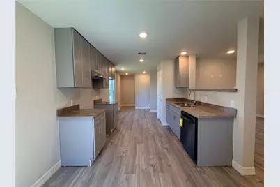 126 Egret Canal N, Baytown, TX 77523 - Photo 8