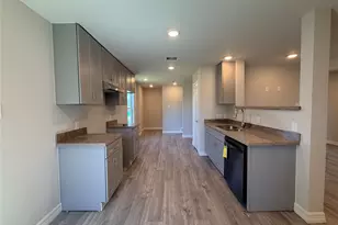 126 Egret Canal N, Baytown, TX 77523 - Photo 8