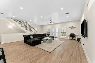 3045 Clinton Drive, Houston, TX 77020 - Photo 14